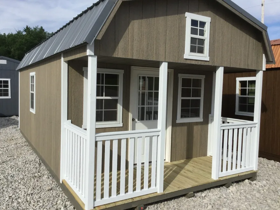 Hi-Wall Kampfire Cabin outside